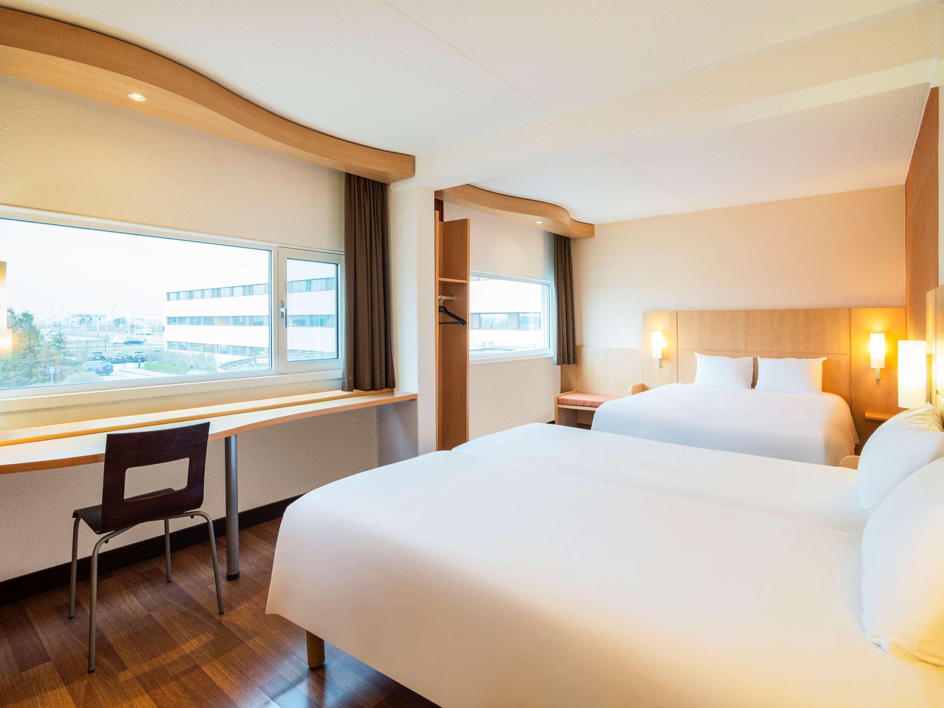 Ibis Schiphol Amsterdam Airport Hotel Badhoevedorp Exterior photo
